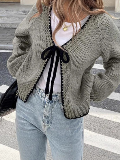 Sweater LaceUp chic et décontracté